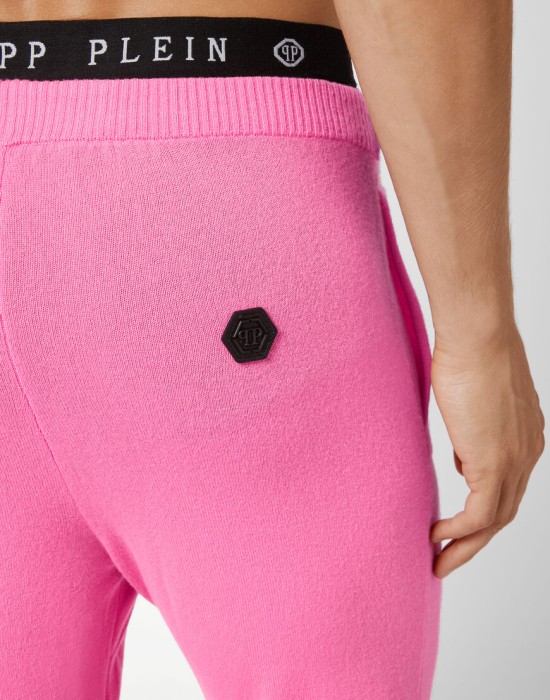 Товар фиолетового цвета с внутренней стороны