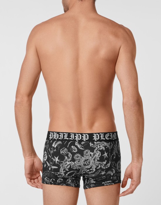 Товар черного цвета с внутренней стороны