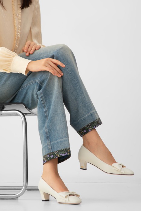 туфли  модель bowow 45 от бренда valentino вид слева