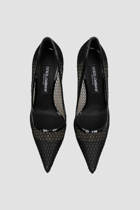 Товар черного цвета с внутренней стороны