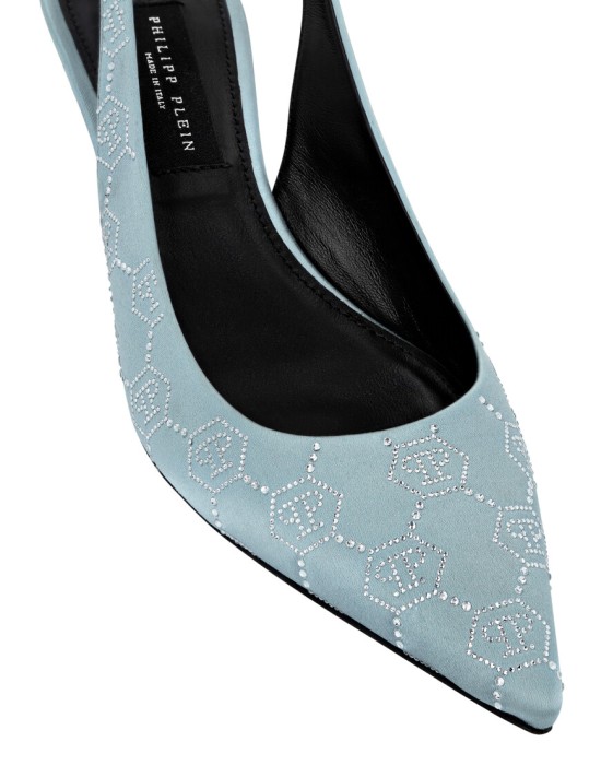 Товар голубого цвета с внутренней стороны