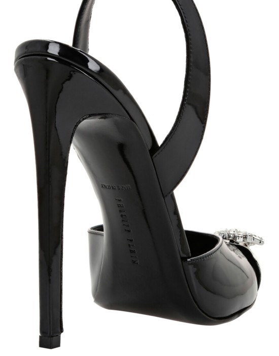 Товар черного цвета с внутренней стороны