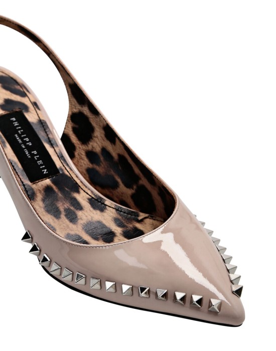 Товар розового цвета с внутренней стороны