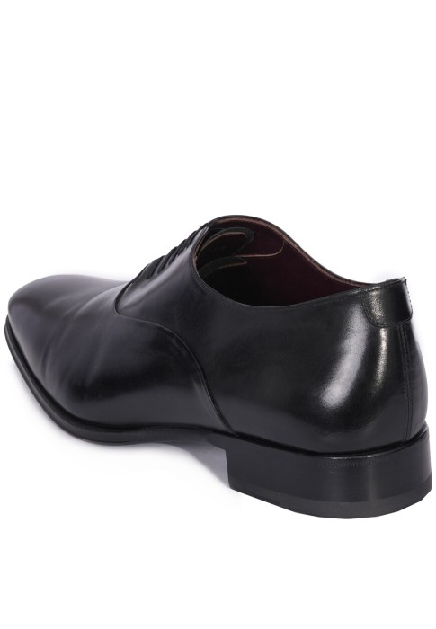 Товар черного цвета с внутренней стороны