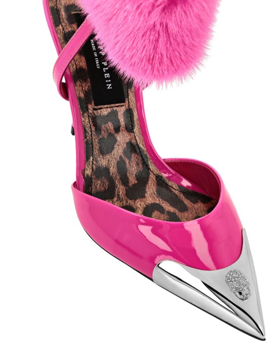 Товар розового цвета с внутренней стороны