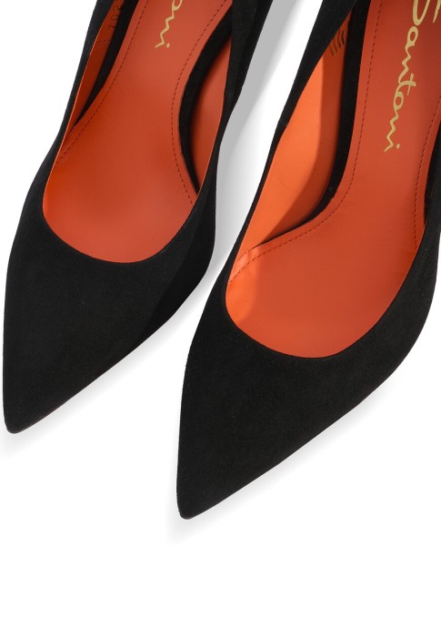 Товар черного цвета с внутренней стороны