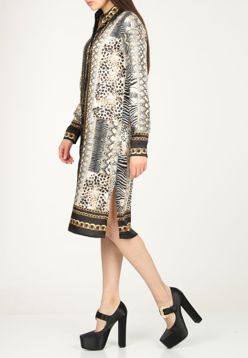 Товар бежевого цвета с внутренней стороны