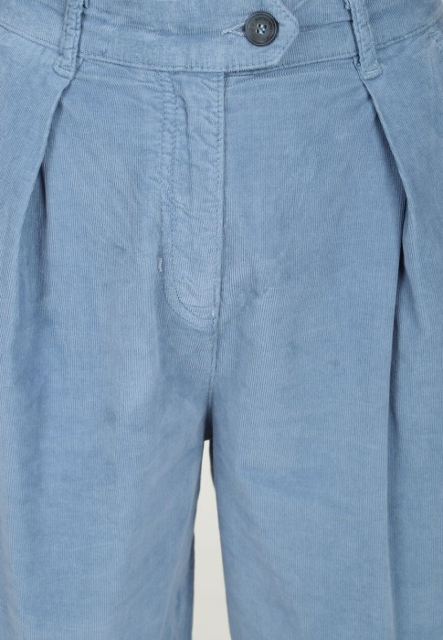 вельвтовые брюки  из проверенных материалов спереди