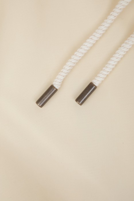 ветровка  вид сзади