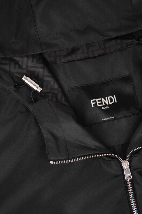 ветровка  повседневного стиля с лицевой стороны