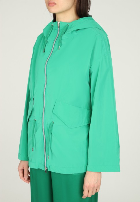 ветровка  из проверенных материалов спереди