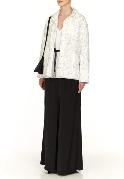 ветровка  по цене 100730 руб вид справа