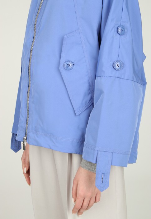 Товар синего цвета с внутренней стороны