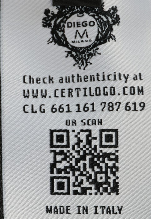 ветровка  для взрослого возраста с изнаночной стороны