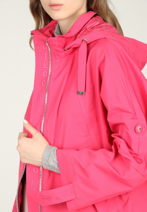 Товар розового цвета с внутренней стороны