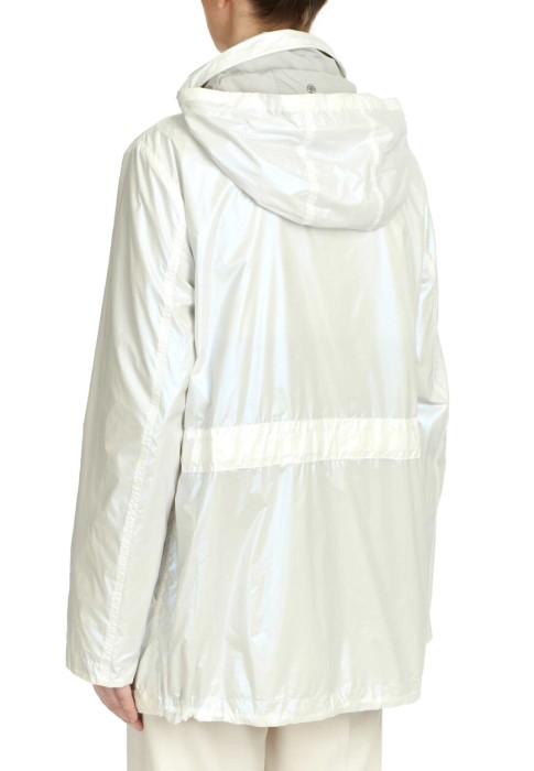 ветровка  из проверенных материалов спереди