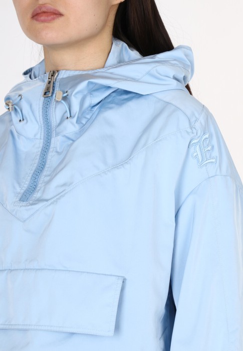 Товар голубого цвета с внутренней стороны