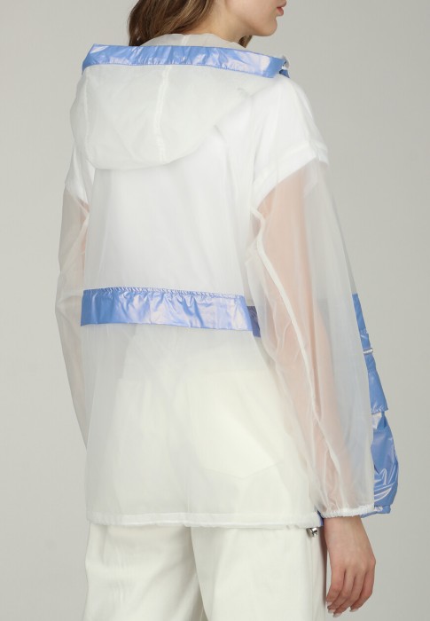 Товар синего цвета с внутренней стороны