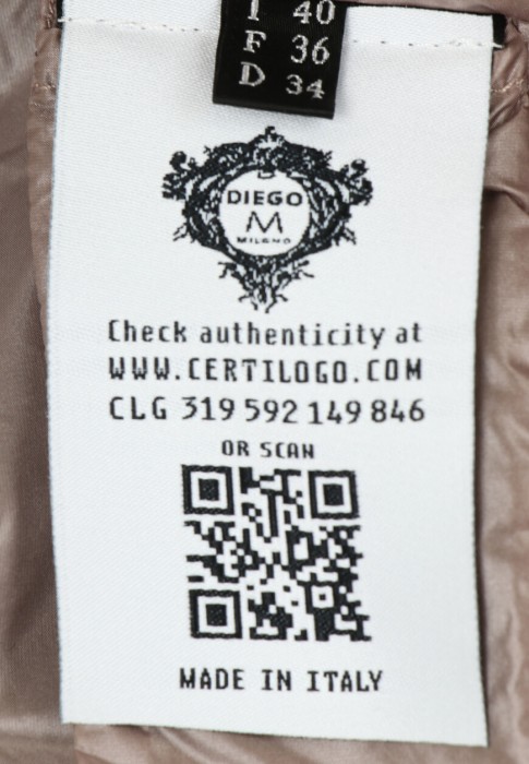 ветровка  для взрослого возраста с изнаночной стороны