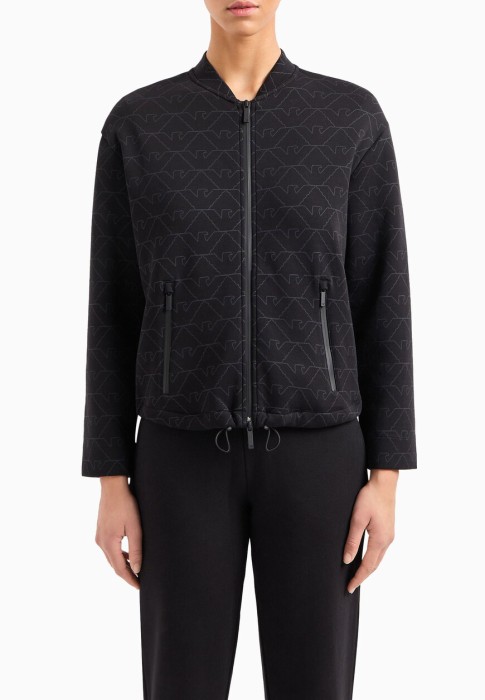 Товар черного цвета с внутренней стороны