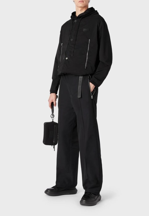 ветровка  от бренда emporio armani вид слева