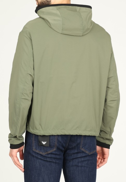 ветровка  из италии вид сбоку