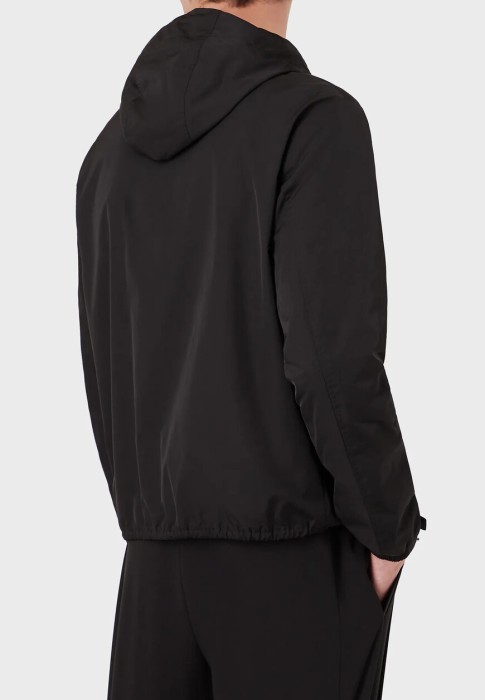 ветровка  из италии вид сбоку