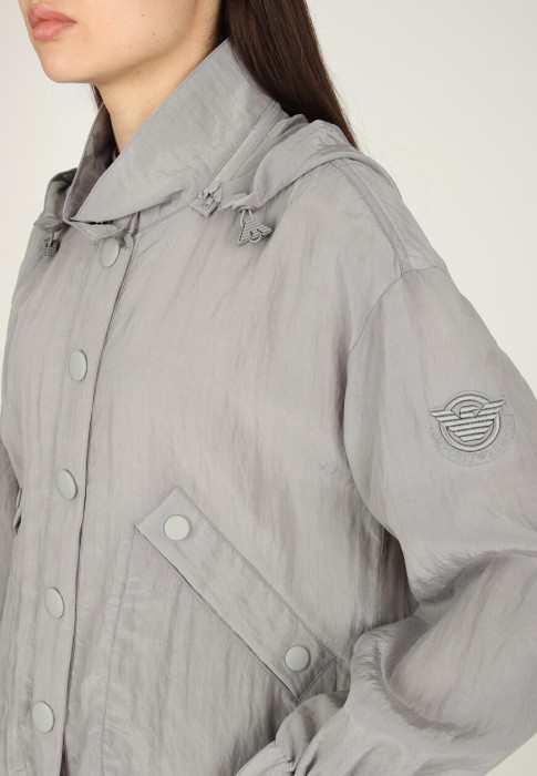 ветровка  из проверенных материалов спереди