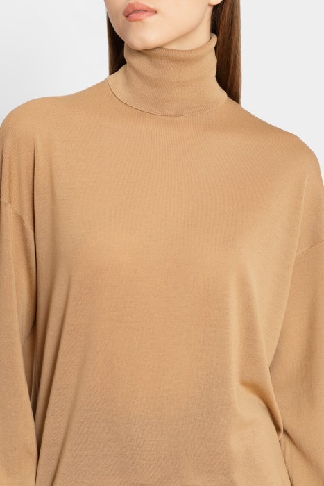 водолазка  модель cassandre из франции вид сбоку