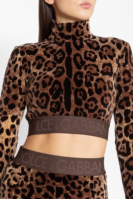 водолазка  модель из коллекции cammello из италии вид сбоку