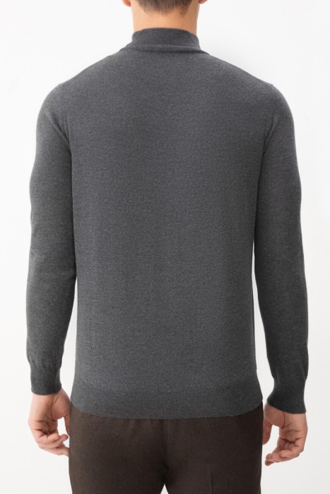 водолазка  от бренда corneliani вид слева