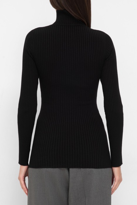 водолазка  от бренда valentino вид слева