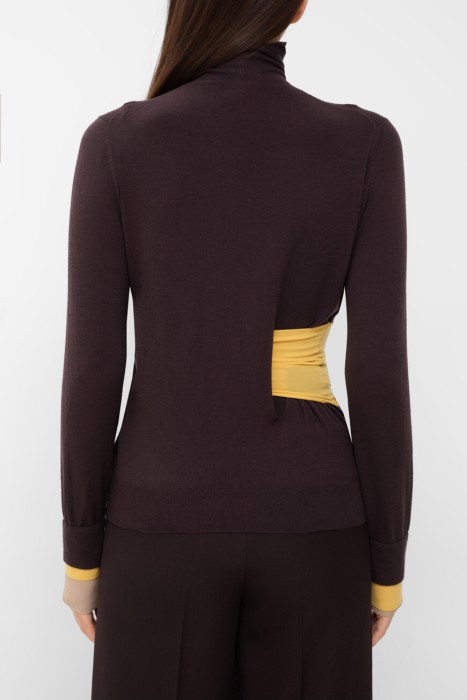 водолазка  от бренда fendi вид слева