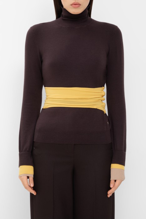 Товар с артикулом FZXC43 ASJG F0AU3 вид сзади