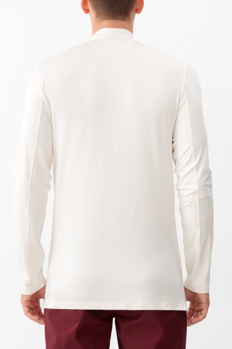 водолазка   по цене 69900 руб вид справа