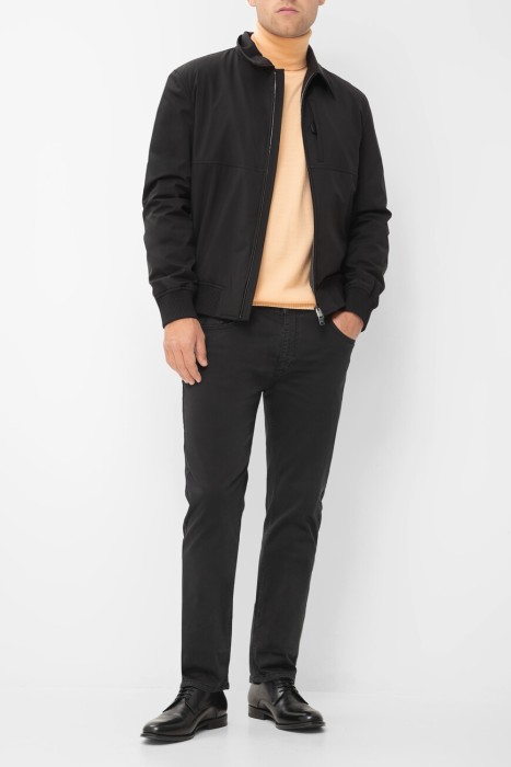 Товар оранжевого цвета с внутренней стороны