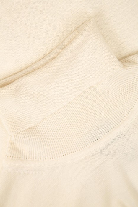 Товар бежевого цвета с внутренней стороны