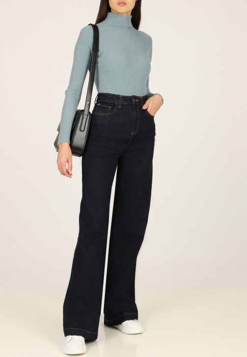 водолазка  от бренда giorgio armani вид слева