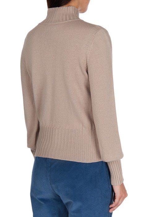 Продукция для женщин фото