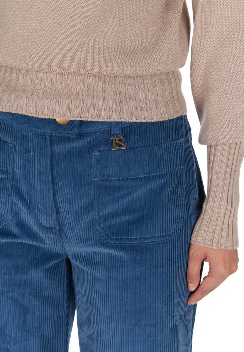 водолазка  универсального стиля с лицевой стороны