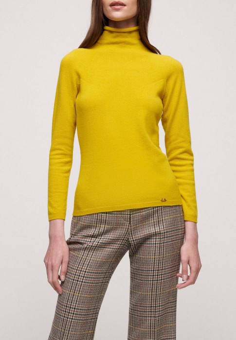 водолазка  от бренда luisa spagnoli вид слева