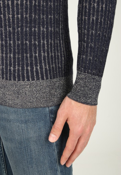 водолазка  из проверенных материалов спереди