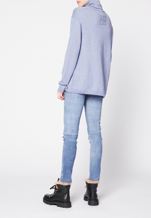 водолазка  по цене 41230 руб вид справа