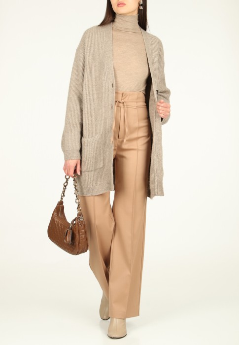 водолазка  по цене 43330 руб вид справа