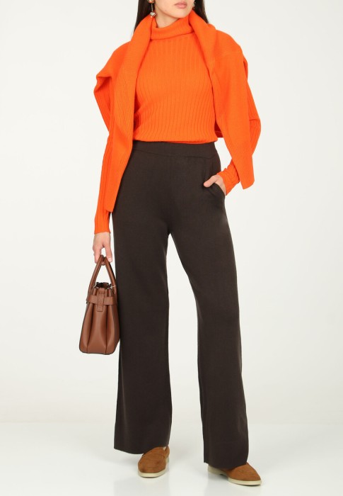 водолазка  из германии вид сбоку