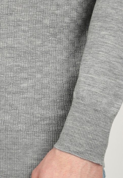 водолазка  из проверенных материалов спереди