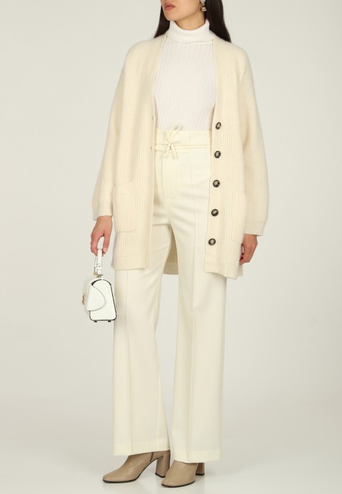 водолазка  по цене 45430 руб вид справа