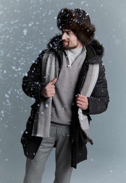 водолазка  от бренда fedeli вид слева