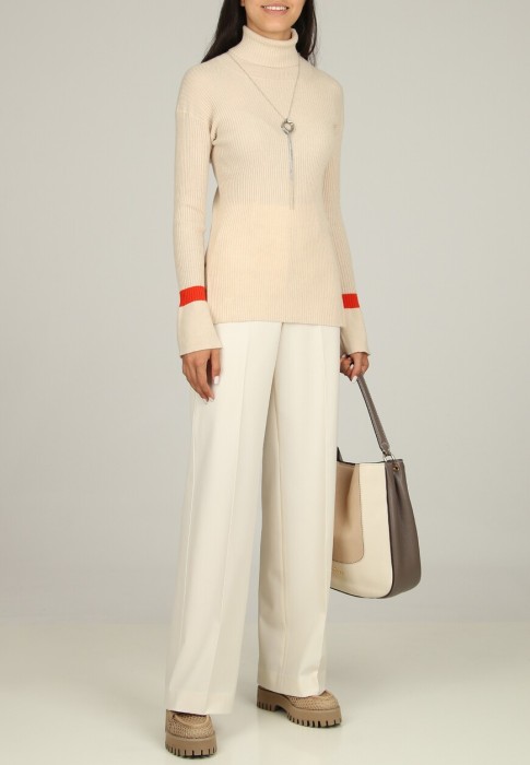 водолазка  по цене 40530 руб вид справа