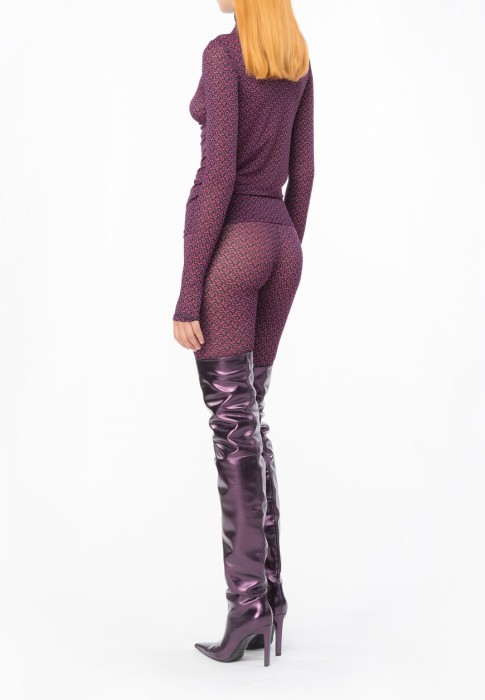 Товар розового цвета с внутренней стороны